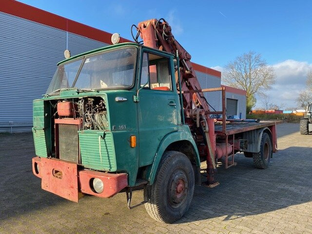 HENSCHEL F 161 AK 4x4 HENSCHEL F 161 AK 4x4 mit Kran Atlas AK 5007 - Kraanwagen: afbeelding 1 HENSCHEL F 161 AK 4x4 HENSCHEL F 161 AK 4x4 mit Kran Atlas AK 5007 - Kraanwagen: afbeelding 1