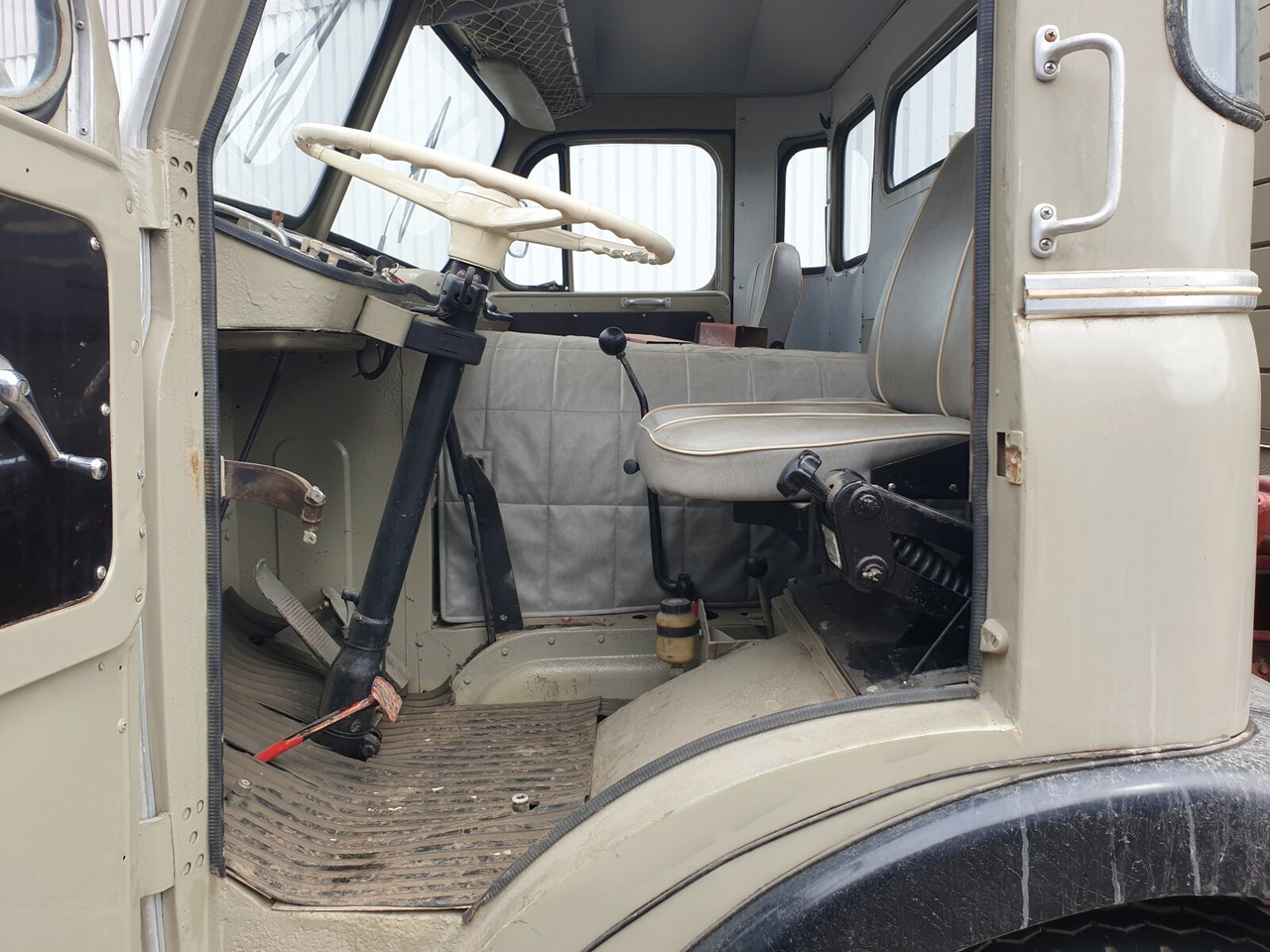 HENSCHEL HS 20 TS 6x4 HENSCHEL HS 20 TS 6x4 - Kipper vrachtwagen: afbeelding 5 HENSCHEL HS 20 TS 6x4 HENSCHEL HS 20 TS 6x4 - Kipper vrachtwagen: afbeelding 5