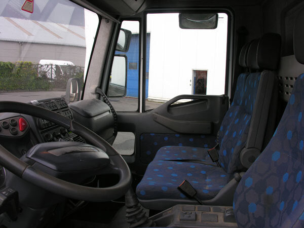 Iveco EuroCargo 120E/21 EuroCargo 120E/21 - Bakwagen: afbeelding 2 Iveco EuroCargo 120E/21 EuroCargo 120E/21 - Bakwagen: afbeelding 2