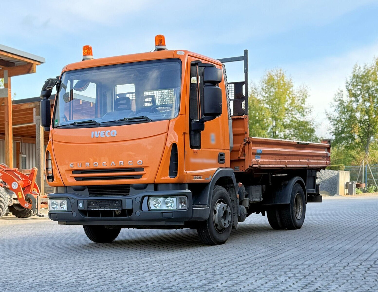 Iveco EuroCargo ML80E18K 4x2 EuroCargo ML80E18K 4x2 - Kipper vrachtwagen: afbeelding 1 Iveco EuroCargo ML80E18K 4x2 EuroCargo ML80E18K 4x2 - Kipper vrachtwagen: afbeelding 1