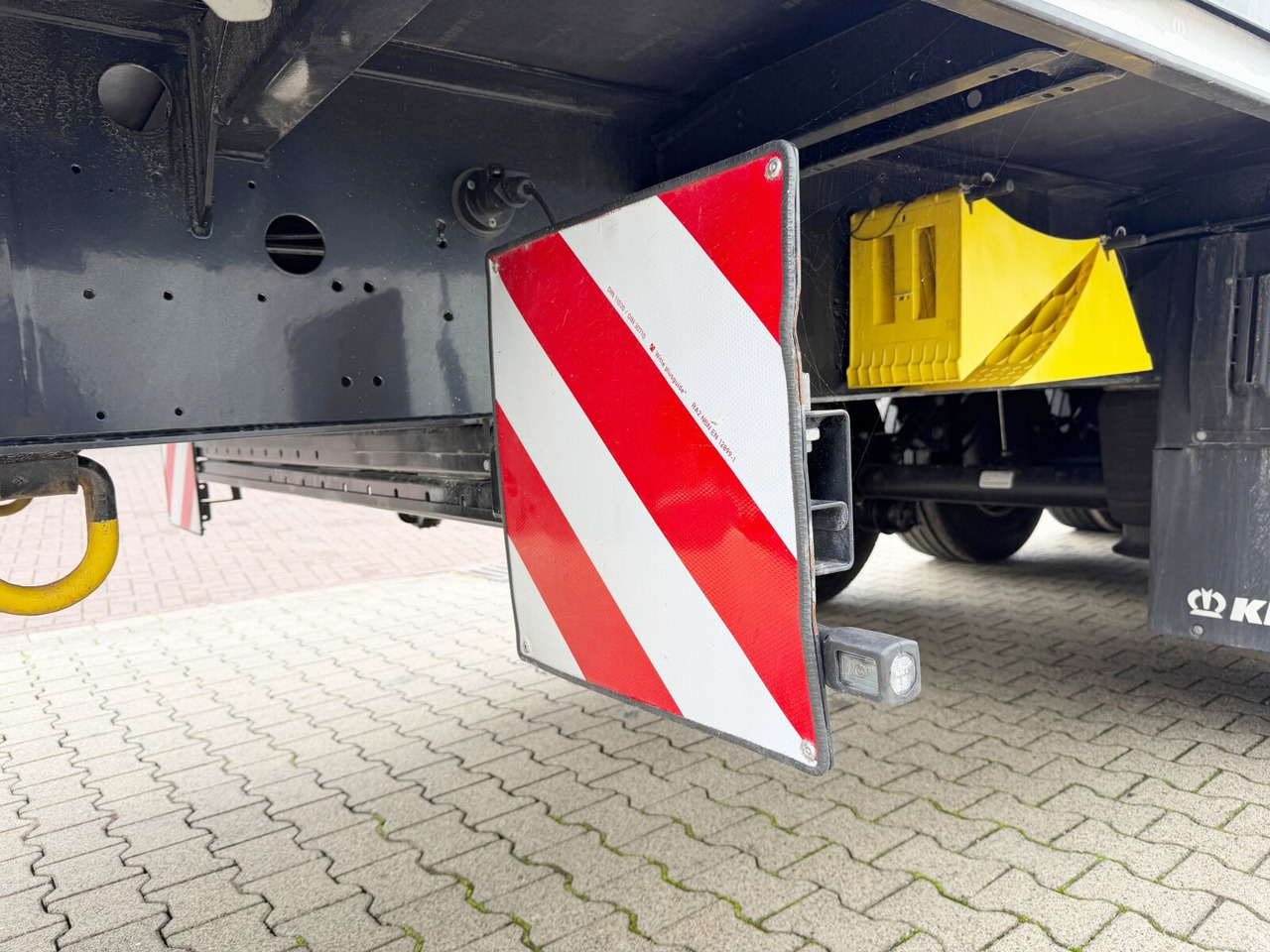 Krone SDP 27 SDP 27, Liftachse, Twist-Locks, 20/2x20/40Fuß, Neuwertig! - Vlakke/ Open oplegger: afbeelding 3 Krone SDP 27 SDP 27, Liftachse, Twist-Locks, 20/2x20/40Fuß, Neuwertig! - Vlakke/ Open oplegger: afbeelding 3