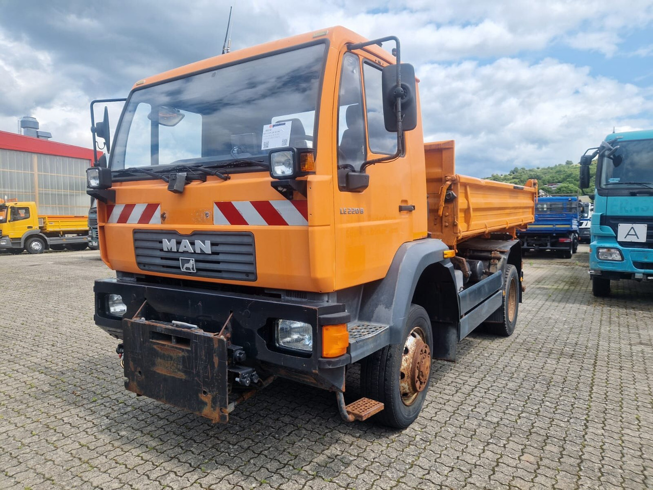 MAN 14.225 LAK 4x4 BB 14.225 LAK 4x4 BB, Winterdienstausstattung - Kipper vrachtwagen: afbeelding 1 MAN 14.225 LAK 4x4 BB 14.225 LAK 4x4 BB, Winterdienstausstattung - Kipper vrachtwagen: afbeelding 1