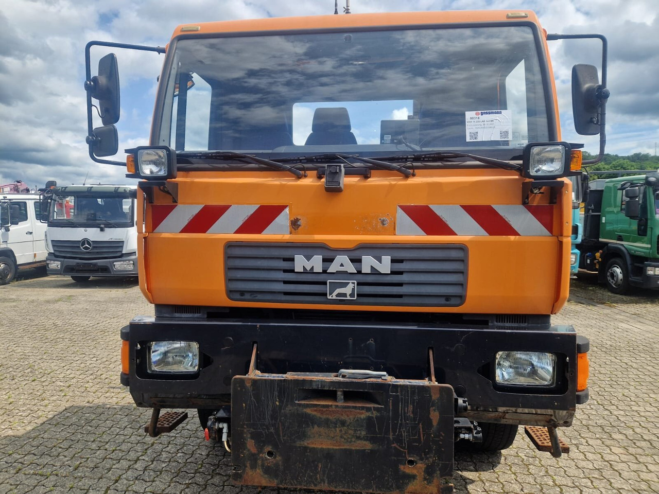 MAN 14.225 LAK 4x4 BB 14.225 LAK 4x4 BB, Winterdienstausstattung - Kipper vrachtwagen: afbeelding 4 MAN 14.225 LAK 4x4 BB 14.225 LAK 4x4 BB, Winterdienstausstattung - Kipper vrachtwagen: afbeelding 4
