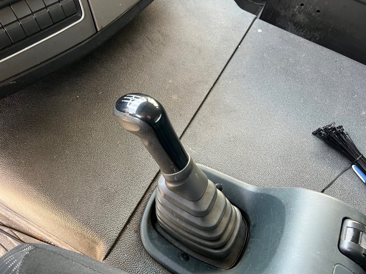 Bakwagen MAN TGL 12.220 4X2 BL TGL 12.220 4X2 BL mit Dhollandia LBW: afbeelding 7