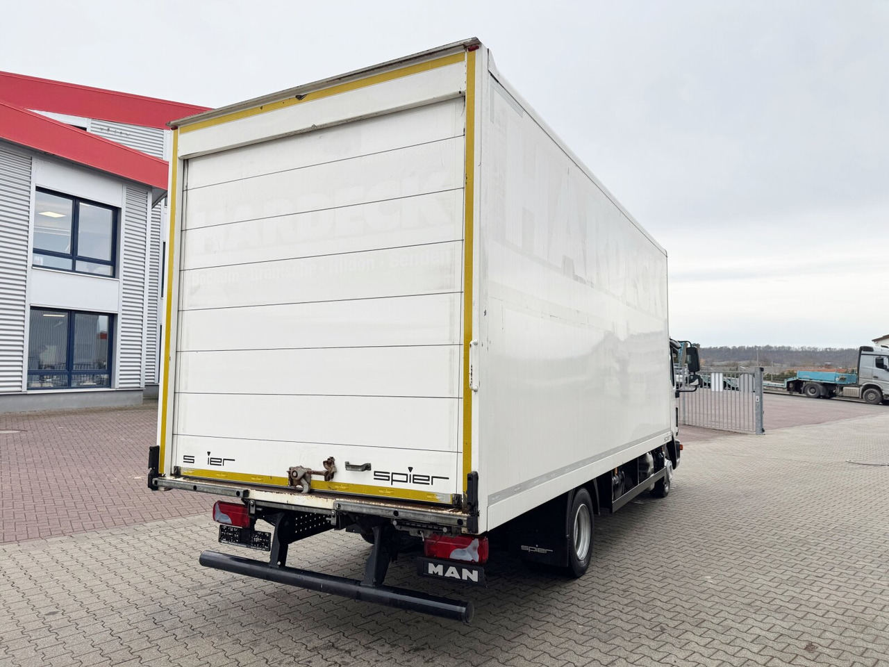 Leasing MAN TGL 8.150 4x2 BL TGL 8.150 4x2 BL, Möbelkoffer mit Rolltor MAN TGL 8.150 4x2 BL TGL 8.150 4x2 BL, Möbelkoffer mit Rolltor: afbeelding 8