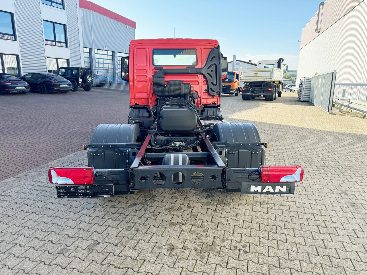 Nieuw Chassis vrachtwagen MAN TGL 8.190 4x2 BB CH TGL 8.190 4x2 BB CH, Nebenantrieb: afbeelding 11 Nieuw Chassis vrachtwagen MAN TGL 8.190 4x2 BB CH TGL 8.190 4x2 BB CH, Nebenantrieb: afbeelding 11