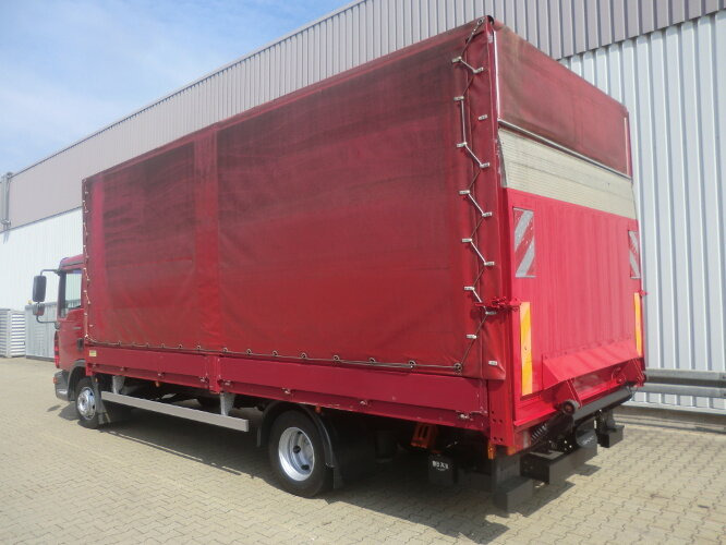 Schuifzeilen vrachtwagen MAN TGL 8.210 BL 4x2: afbeelding 9 Schuifzeilen vrachtwagen MAN TGL 8.210 BL 4x2: afbeelding 9