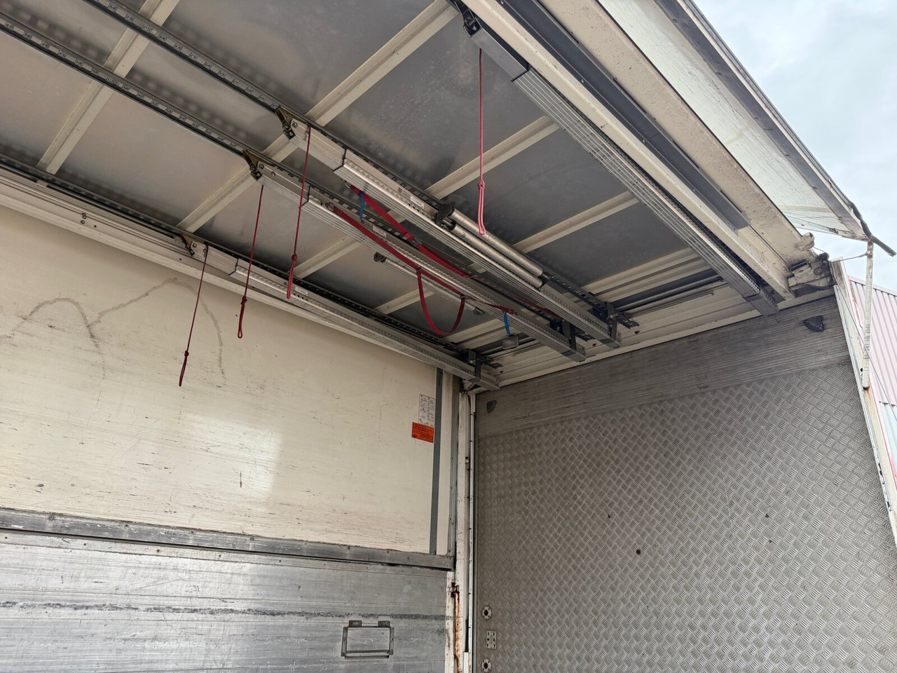 MAN TGM 22.290 6x2-4 LL TGM 22.290 6x2-4 LL, EEV, Lenkachse, 2x AHK, Getränkekoffer, LBW MBB - Bakwagen: afbeelding 3 MAN TGM 22.290 6x2-4 LL TGM 22.290 6x2-4 LL, EEV, Lenkachse, 2x AHK, Getränkekoffer, LBW MBB - Bakwagen: afbeelding 3