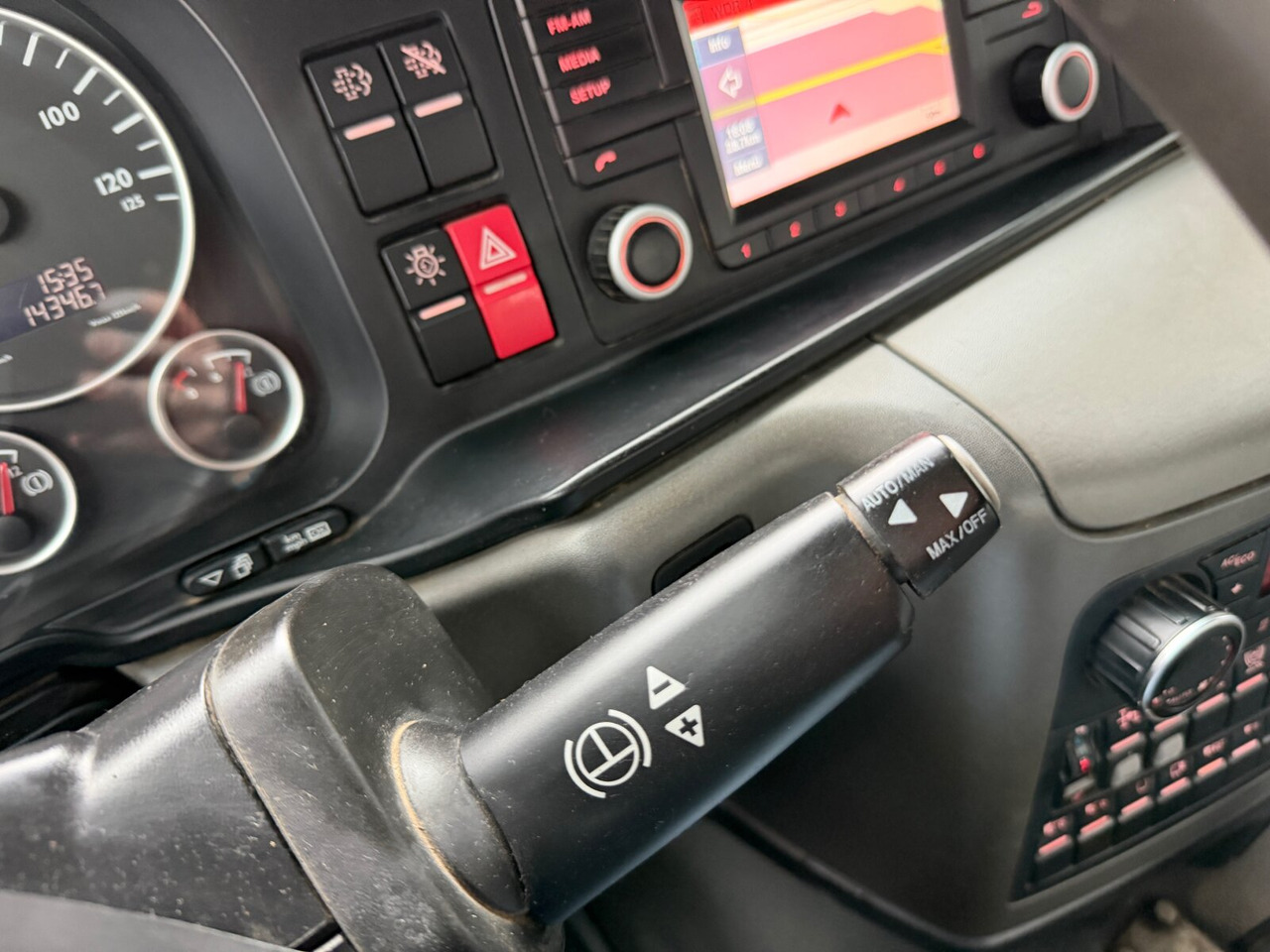 Haakarmsysteem vrachtwagen MAN TGS 26.480 6x4 BL TGS 26.480 6x4 BL, Motorabtrieb, Navi, Intarder, Hyva 20.60 S: afbeelding 6 Haakarmsysteem vrachtwagen MAN TGS 26.480 6x4 BL TGS 26.480 6x4 BL, Motorabtrieb, Navi, Intarder, Hyva 20.60 S: afbeelding 6