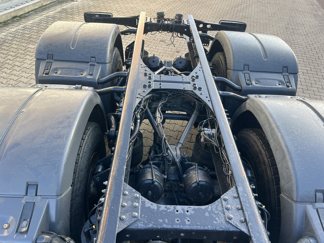 MAN TGS 26.500 6X6 BL TGS 26.500 6X6 BL, Intarder - Haakarmsysteem vrachtwagen: afbeelding 2 MAN TGS 26.500 6X6 BL TGS 26.500 6X6 BL, Intarder - Haakarmsysteem vrachtwagen: afbeelding 2