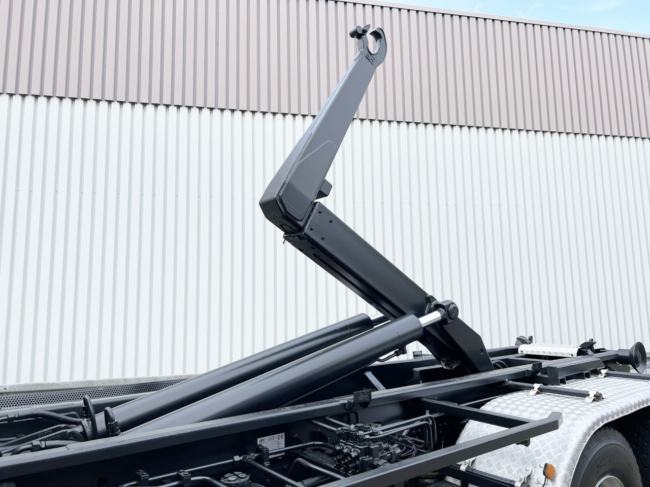 MAN TGS 33.440 6X4 BL TGS 33.440 6X4 BL mit Kran Effer 165-3S, Funk - Haakarmsysteem vrachtwagen, Kraanwagen: afbeelding 2 MAN TGS 33.440 6X4 BL TGS 33.440 6X4 BL mit Kran Effer 165-3S, Funk - Haakarmsysteem vrachtwagen, Kraanwagen: afbeelding 2