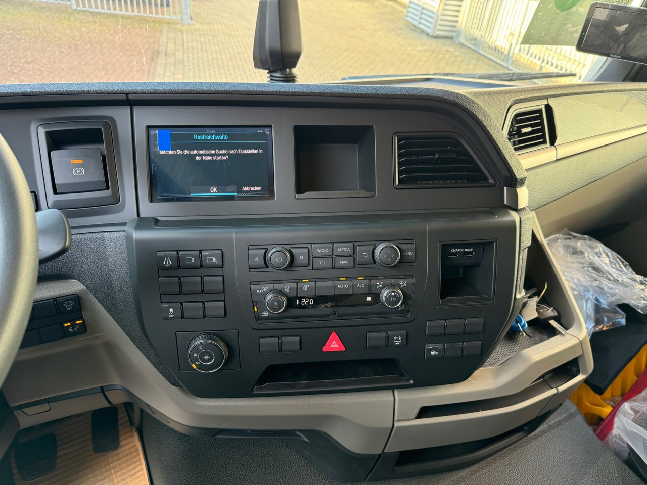 MAN TGS 35.480 8x6H BL CH TGS 35.480 8x6H BL CH, HydroDrive, Navi, Nebenantrieb - Chassis vrachtwagen: afbeelding 5 MAN TGS 35.480 8x6H BL CH TGS 35.480 8x6H BL CH, HydroDrive, Navi, Nebenantrieb - Chassis vrachtwagen: afbeelding 5