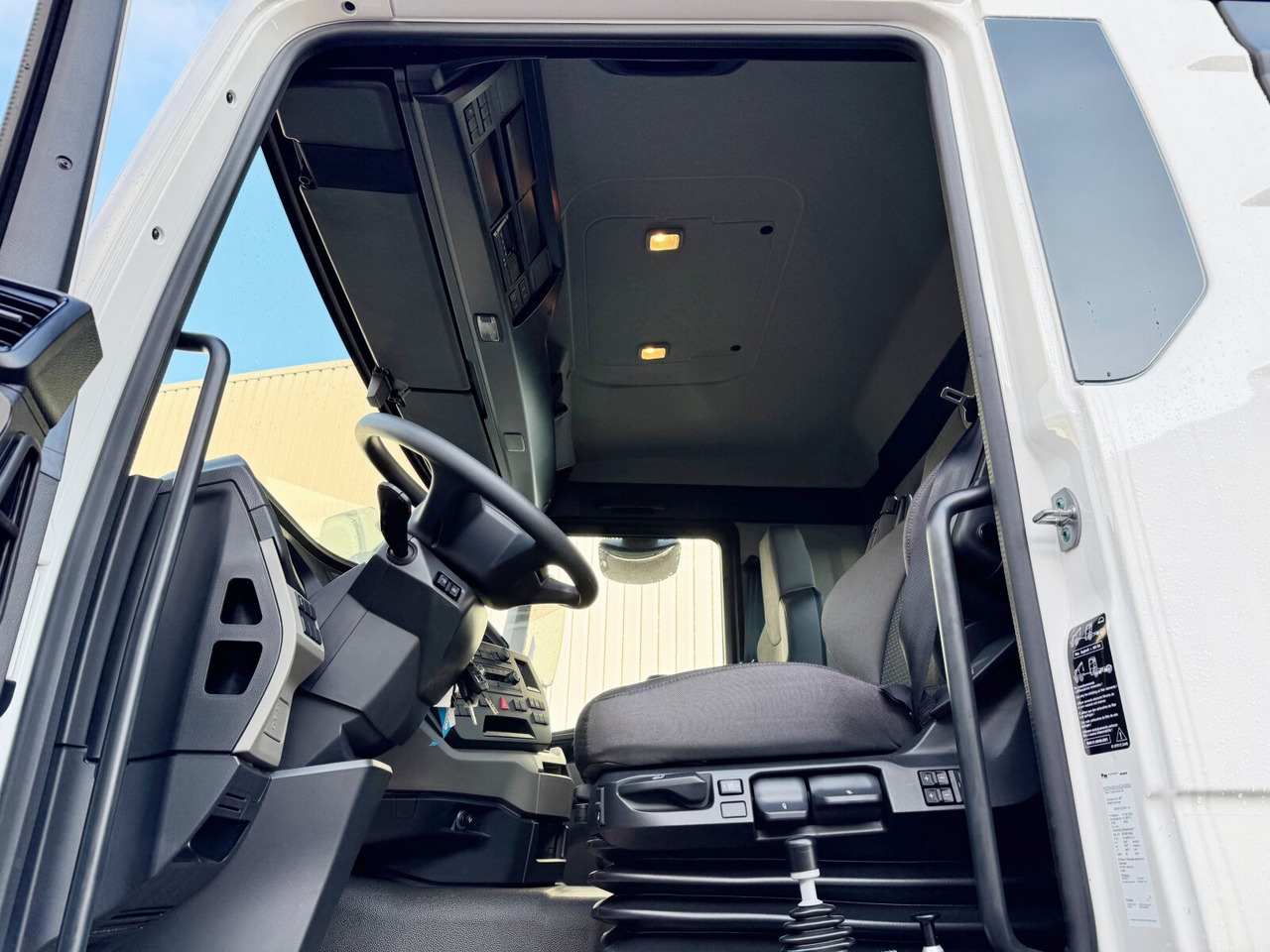 MAN TGS 41.440 8x4 BB TGS 41.440 8x4 BB - Chassis vrachtwagen: afbeelding 3 MAN TGS 41.440 8x4 BB TGS 41.440 8x4 BB - Chassis vrachtwagen: afbeelding 3