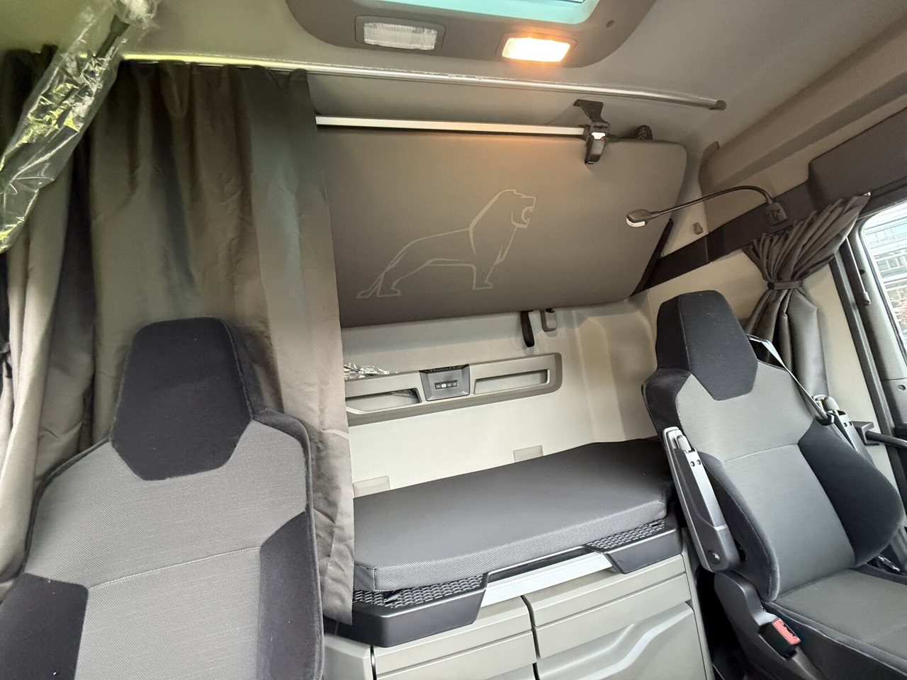 MAN TGX 26.470 6x2-4 BL TGX 26.470 6x2-4 BL, Lenk-/Liftachse, Retarder, Navi, Heckkran Atlas AK 170.2-A2 - Kraanwagen, Vrachtwagen met open laadbak: afbeelding 3 MAN TGX 26.470 6x2-4 BL TGX 26.470 6x2-4 BL, Lenk-/Liftachse, Retarder, Navi, Heckkran Atlas AK 170.2-A2 - Kraanwagen, Vrachtwagen met open laadbak: afbeelding 3