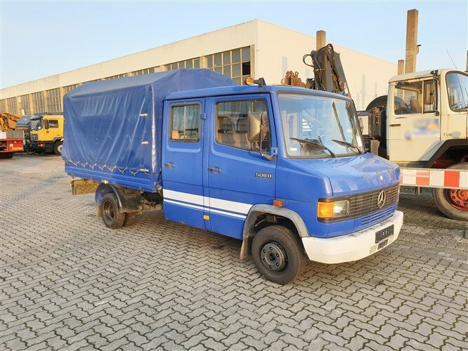 Mercedes-Benz 508 D 4x2 Doka 508 D 4x2 Doka, EX-THW - Schuifzeilen vrachtwagen: afbeelding 1 Mercedes-Benz 508 D 4x2 Doka 508 D 4x2 Doka, EX-THW - Schuifzeilen vrachtwagen: afbeelding 1