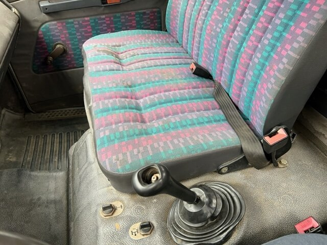 Mercedes-Benz 811 K 4x2 811 K 4x2 - Kipper vrachtwagen: afbeelding 4 Mercedes-Benz 811 K 4x2 811 K 4x2 - Kipper vrachtwagen: afbeelding 4