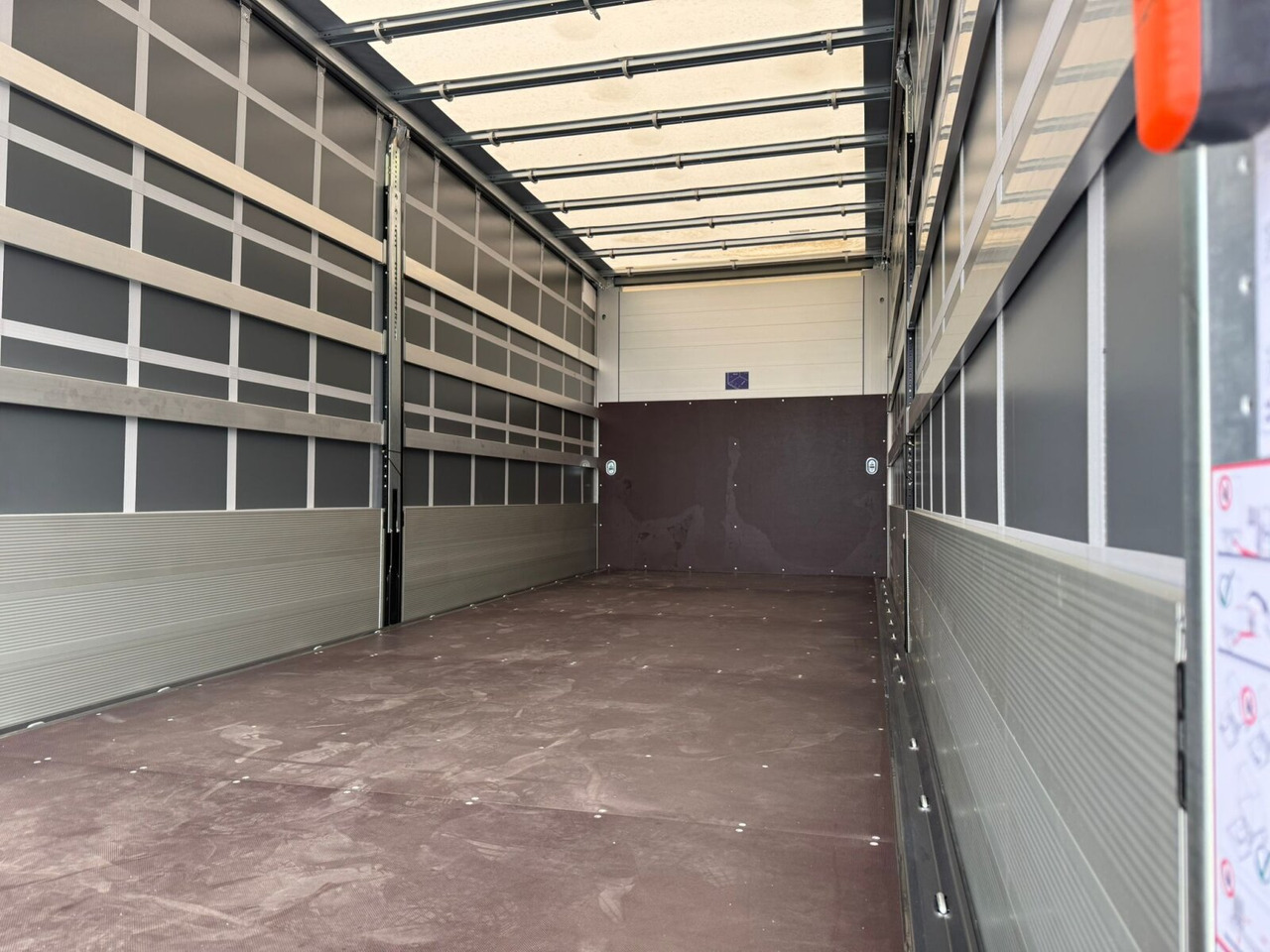 Mercedes-Benz Actros 1827/30 L 4x2 Actros 1827/30 L 4x2, Gardine, LBW - Vrachtwagen met open laadbak: afbeelding 5 Mercedes-Benz Actros 1827/30 L 4x2 Actros 1827/30 L 4x2, Gardine, LBW - Vrachtwagen met open laadbak: afbeelding 5