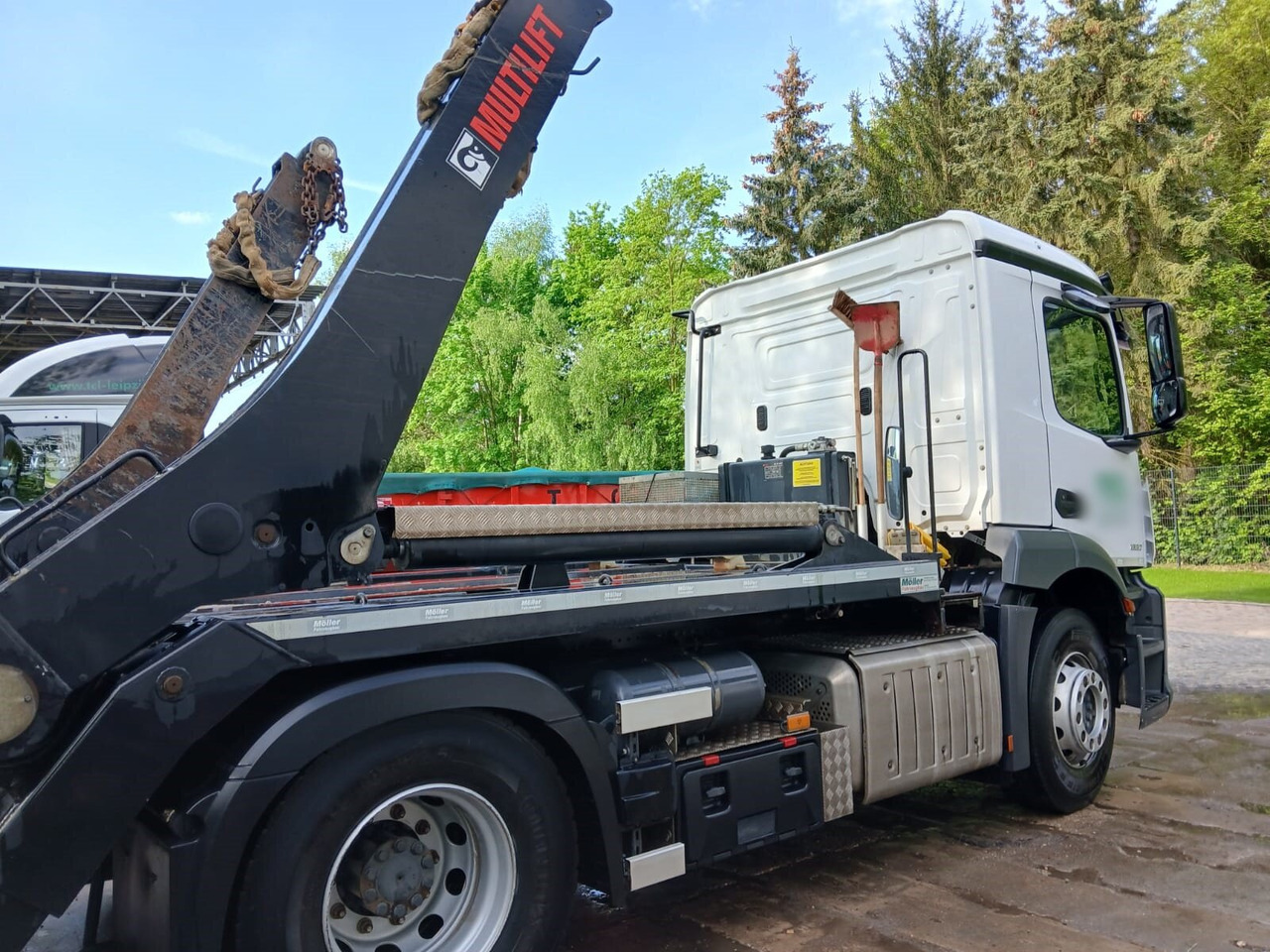 Mercedes-Benz Actros 1832 L 4x2 Actros 1832 L 4x2, Navi, MultimediaCockpit, Funk - Portaalarmsysteem vrachtwagen: afbeelding 2 Mercedes-Benz Actros 1832 L 4x2 Actros 1832 L 4x2, Navi, MultimediaCockpit, Funk - Portaalarmsysteem vrachtwagen: afbeelding 2