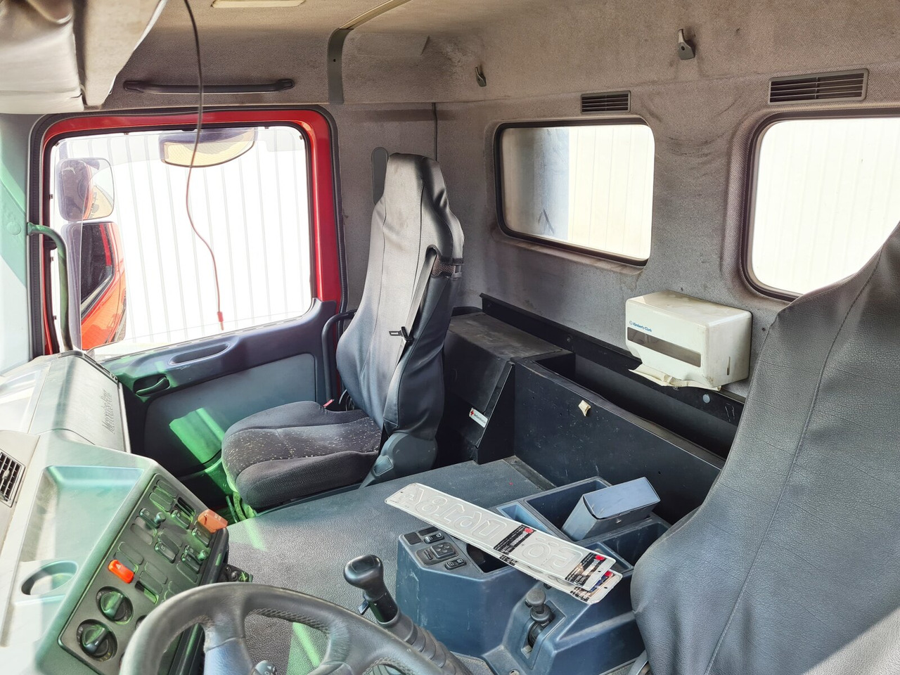 Mercedes-Benz Actros 1835 K 4x2 Actros 1835 K 4x2 - Chassis vrachtwagen: afbeelding 4 Mercedes-Benz Actros 1835 K 4x2 Actros 1835 K 4x2 - Chassis vrachtwagen: afbeelding 4