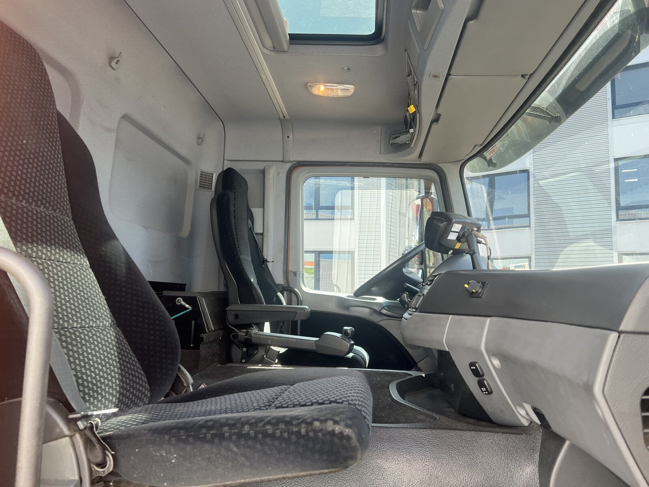 Mercedes-Benz Actros 2641/48 L 6x4 Actros 2641/48 L 6x4, Seilabroller, Haller Lotos, Zöller Schüttung - Vuilniswagen: afbeelding 4 Mercedes-Benz Actros 2641/48 L 6x4 Actros 2641/48 L 6x4, Seilabroller, Haller Lotos, Zöller Schüttung - Vuilniswagen: afbeelding 4