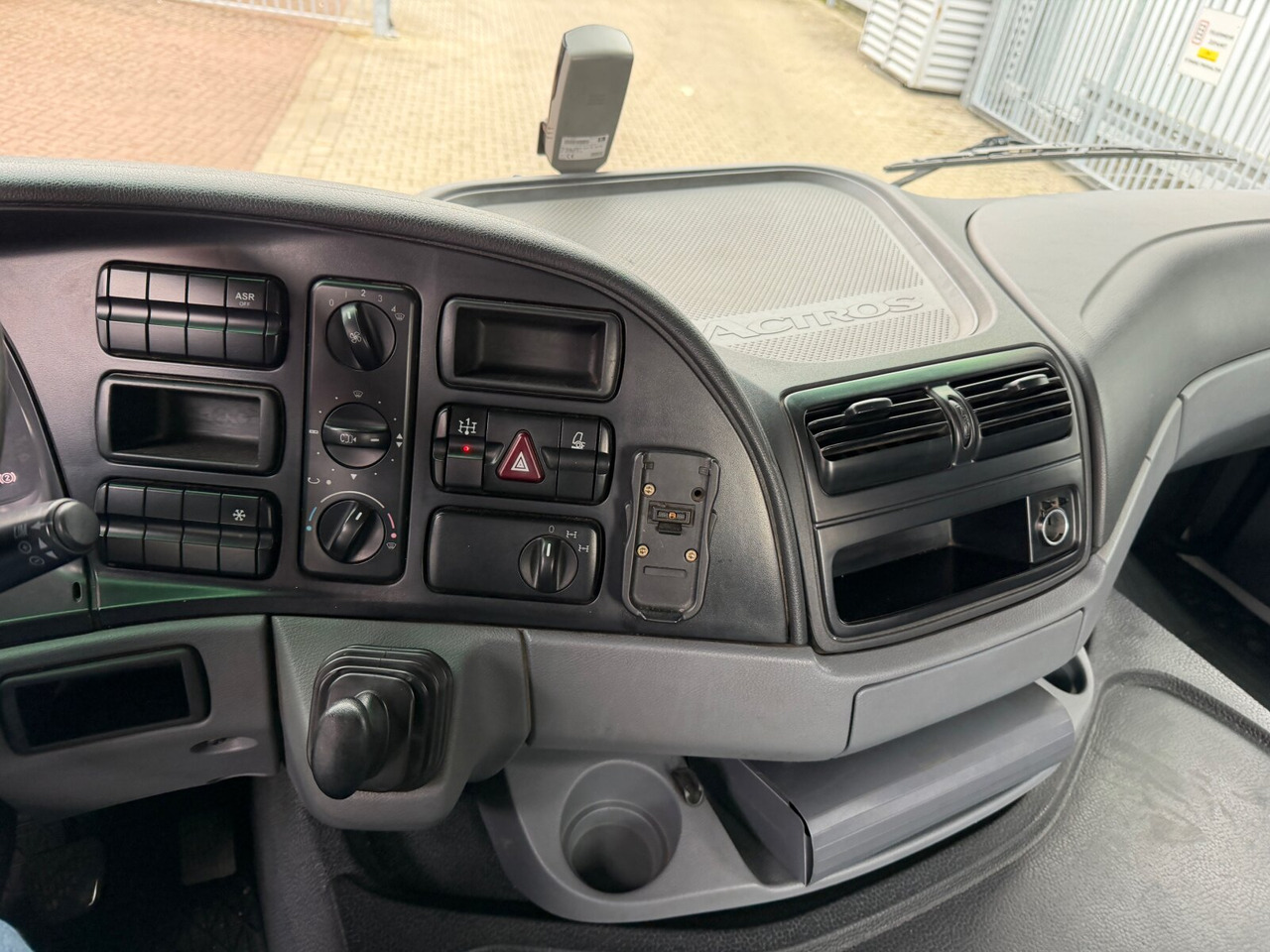 Mercedes-Benz Actros 2641 6x4 Actros 2641 6x4 - Haakarmsysteem vrachtwagen: afbeelding 3 Mercedes-Benz Actros 2641 6x4 Actros 2641 6x4 - Haakarmsysteem vrachtwagen: afbeelding 3