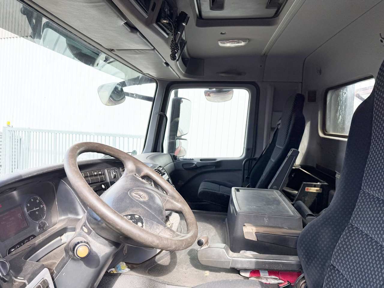 Mercedes-Benz Actros 2646 K 6x4 Actros 2646 K 6x4, Retarder, Bordmatik - Kipper vrachtwagen: afbeelding 4 Mercedes-Benz Actros 2646 K 6x4 Actros 2646 K 6x4, Retarder, Bordmatik - Kipper vrachtwagen: afbeelding 4