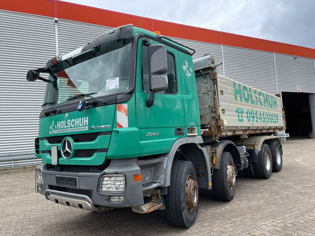 Mercedes-Benz Actros MP III 3544/8x4/4 Actros MP III 3544/8x4/4, 3 Pedale - Kipper vrachtwagen: afbeelding 1 Mercedes-Benz Actros MP III 3544/8x4/4 Actros MP III 3544/8x4/4, 3 Pedale - Kipper vrachtwagen: afbeelding 1