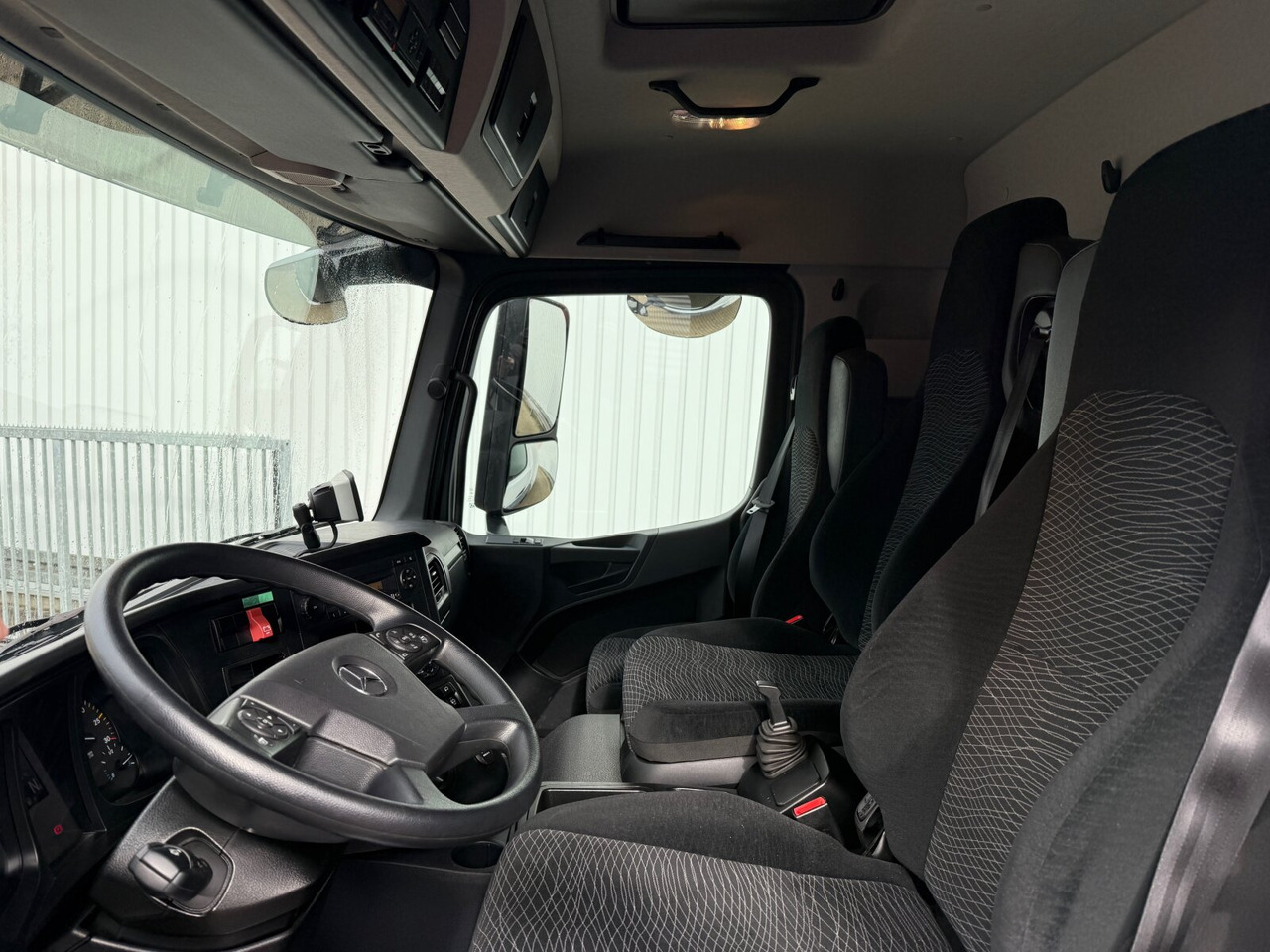 Mercedes-Benz Arocs 1827 A 4x4 Arocs 1827 A 4x4, Ex-! - Vrachtwagen met open laadbak: afbeelding 2 Mercedes-Benz Arocs 1827 A 4x4 Arocs 1827 A 4x4, Ex-! - Vrachtwagen met open laadbak: afbeelding 2