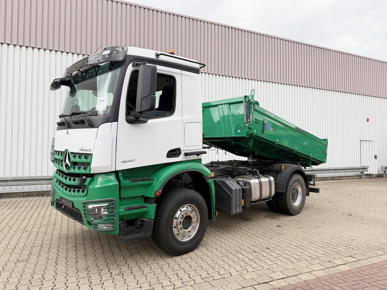 Mercedes-Benz Arocs 1840 K 4x2 Arocs 1840 K 4x2, MultimediaCockpit, Alu-Bordwände, Platz für Kranmontage - Kipper vrachtwagen: afbeelding 1 Mercedes-Benz Arocs 1840 K 4x2 Arocs 1840 K 4x2, MultimediaCockpit, Alu-Bordwände, Platz für Kranmontage - Kipper vrachtwagen: afbeelding 1