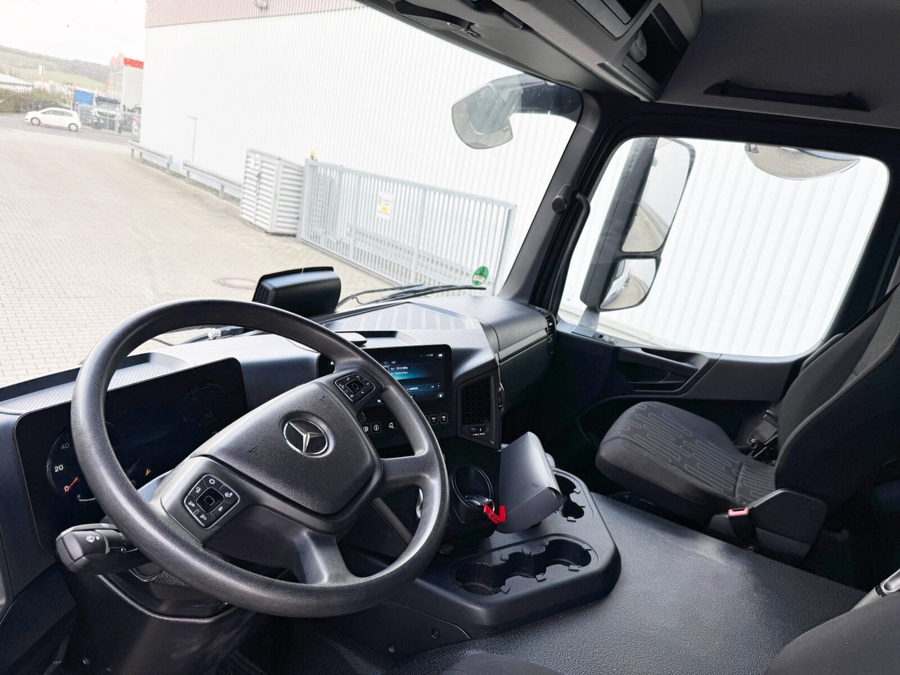 Mercedes-Benz Arocs 1840 L 4x2 Arocs 1840 L 4x2, MultimediaCockpit, Navi - Haakarmsysteem vrachtwagen: afbeelding 2 Mercedes-Benz Arocs 1840 L 4x2 Arocs 1840 L 4x2, MultimediaCockpit, Navi - Haakarmsysteem vrachtwagen: afbeelding 2