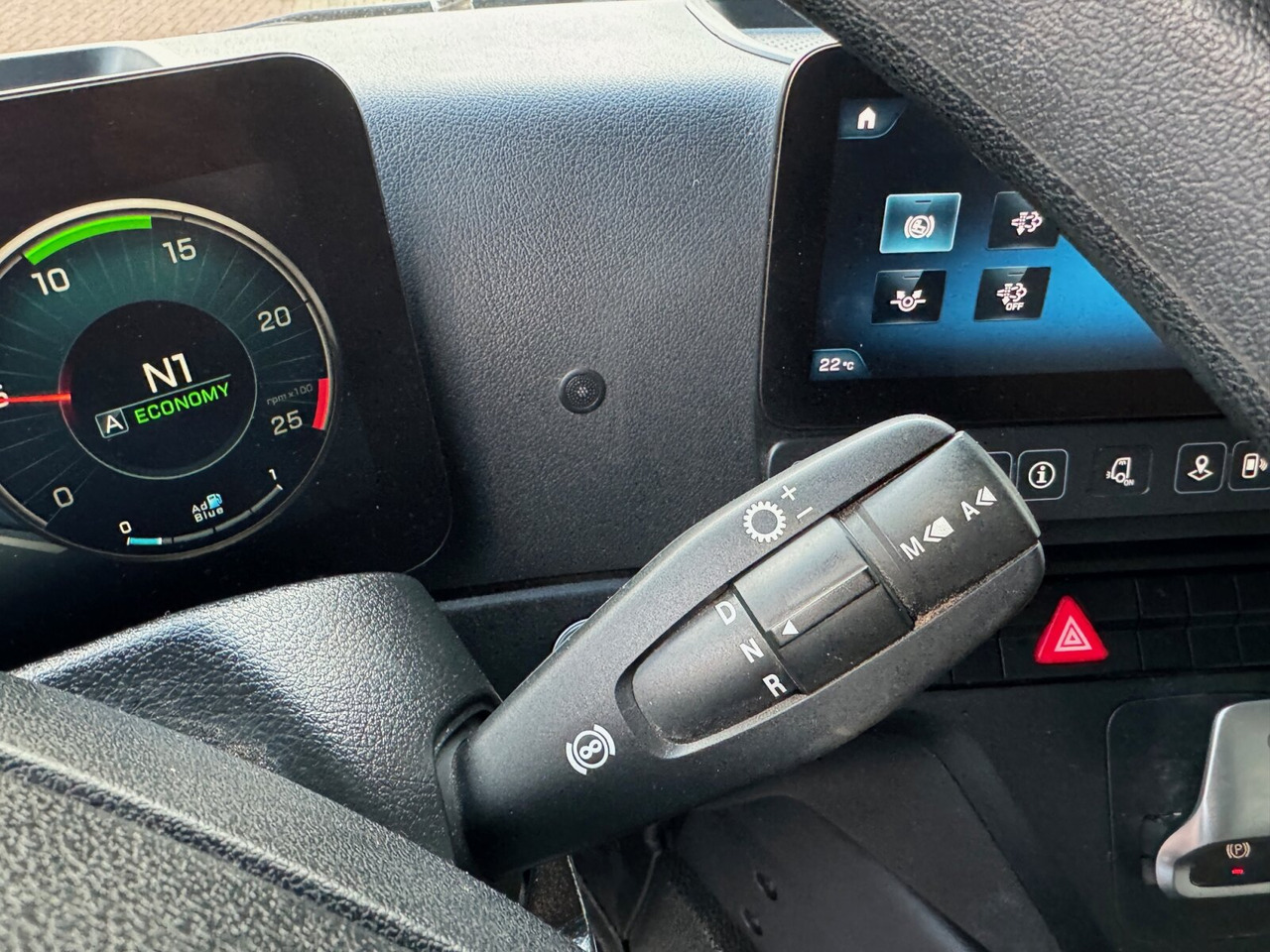 Mercedes-Benz Arocs 1840 L 4x2 Arocs 1840 L 4x2, MultimediaCockpit, Navi - Autovrachtwagen vrachtwagen: afbeelding 4 Mercedes-Benz Arocs 1840 L 4x2 Arocs 1840 L 4x2, MultimediaCockpit, Navi - Autovrachtwagen vrachtwagen: afbeelding 4