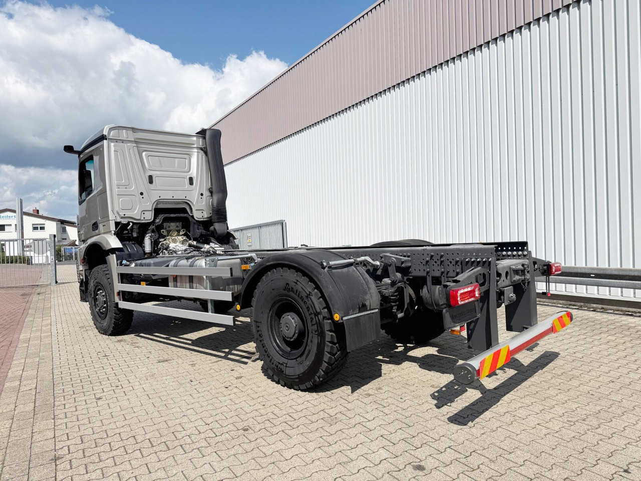 Nieuw Chassis vrachtwagen Mercedes-Benz Arocs 2053 A 4x4 Arocs 2053 A 4x4, Grounder, MirrorCam, Multimedia Cockpit, Navi: afbeelding 12