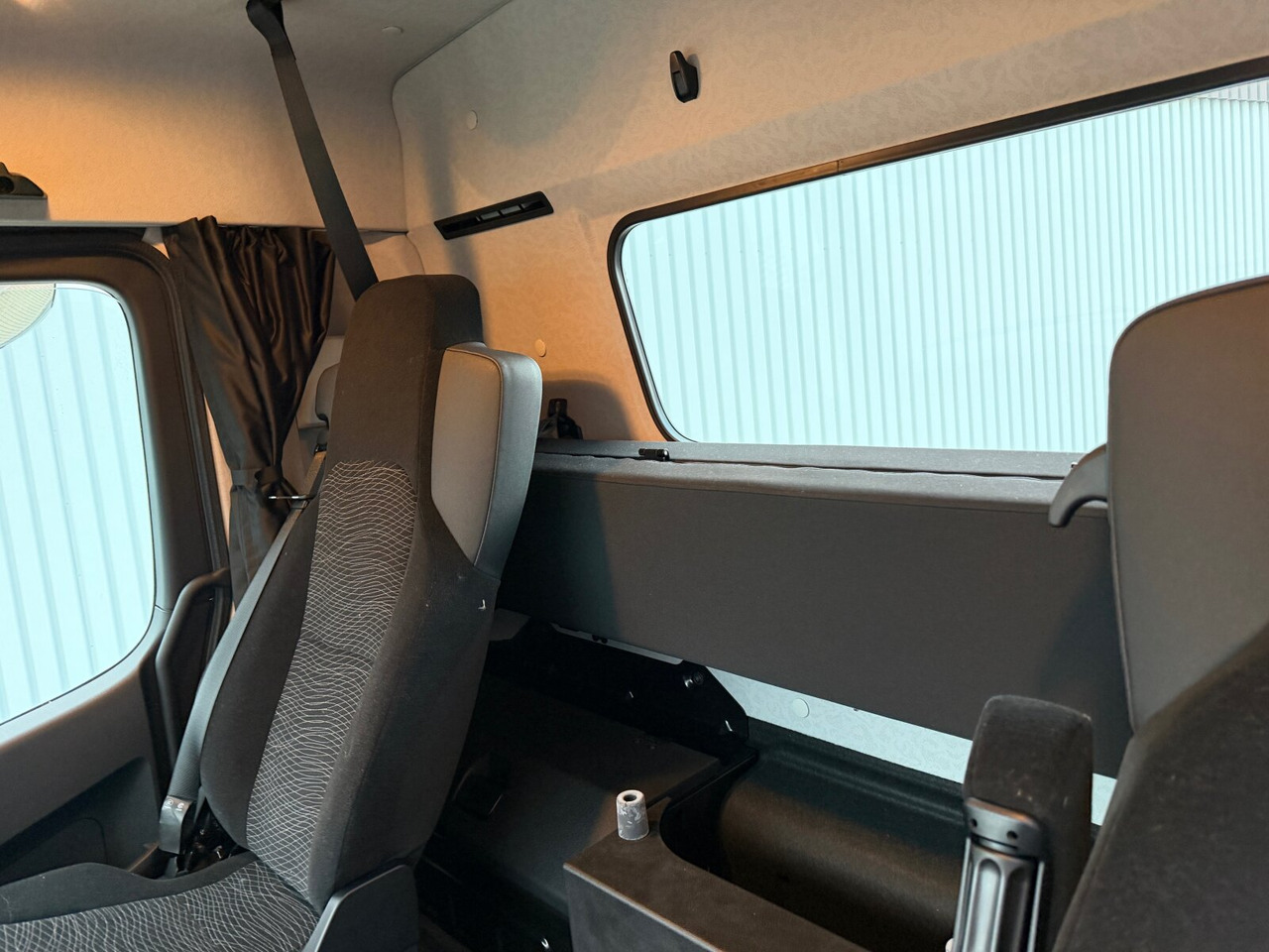 Mercedes-Benz Arocs 2542 L 6x2/4 Arocs 2542 L 6x2/4, Vorlauflenk-/liftachse, Navi, MultimediaCockpit - Chassis vrachtwagen: afbeelding 5 Mercedes-Benz Arocs 2542 L 6x2/4 Arocs 2542 L 6x2/4, Vorlauflenk-/liftachse, Navi, MultimediaCockpit - Chassis vrachtwagen: afbeelding 5