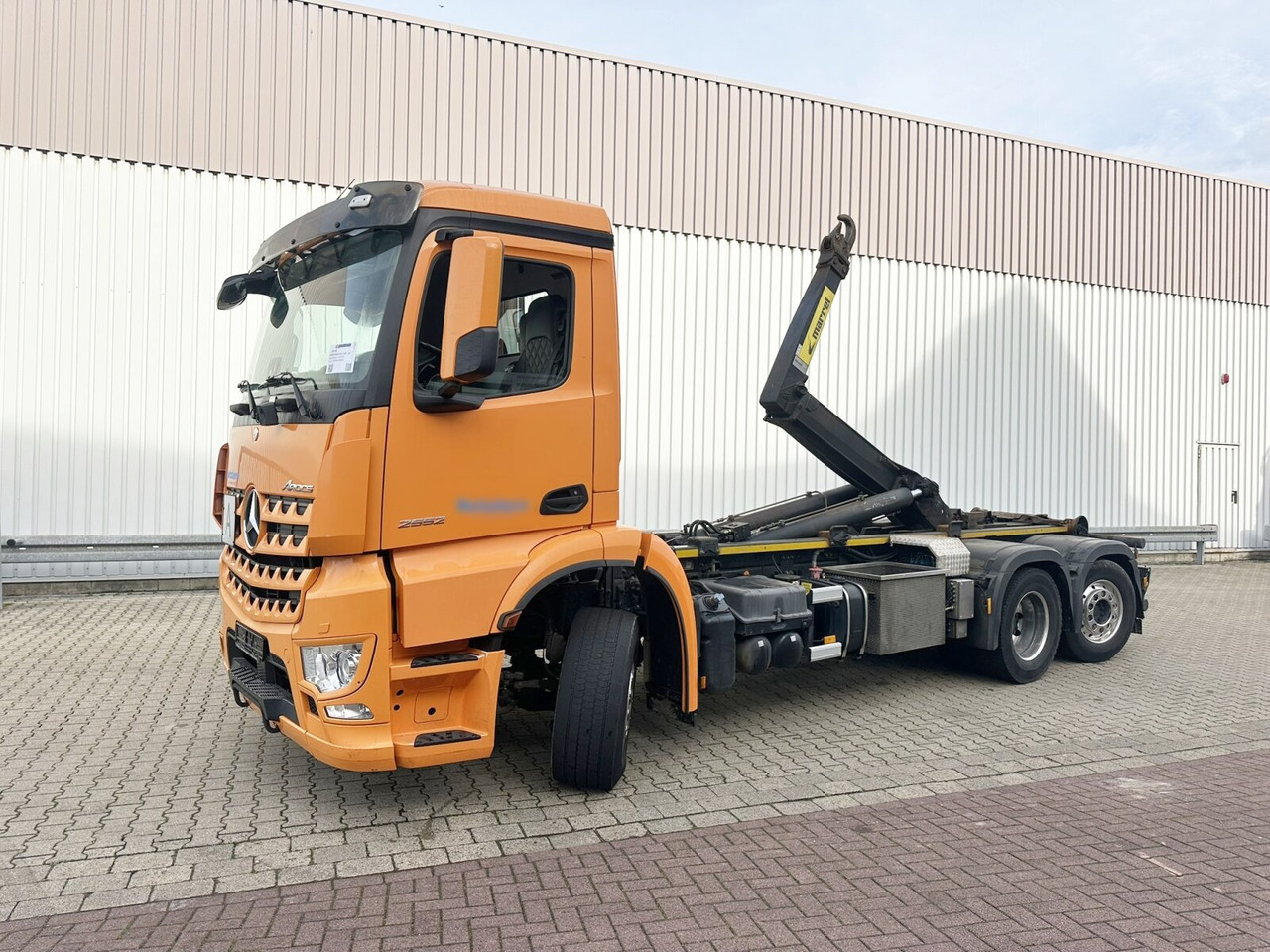 Mercedes-Benz Arocs 2552 L 6x2 Arocs 2552 L 6x2, Lenk-/Liftachse - Haakarmsysteem vrachtwagen: afbeelding 1 Mercedes-Benz Arocs 2552 L 6x2 Arocs 2552 L 6x2, Lenk-/Liftachse - Haakarmsysteem vrachtwagen: afbeelding 1