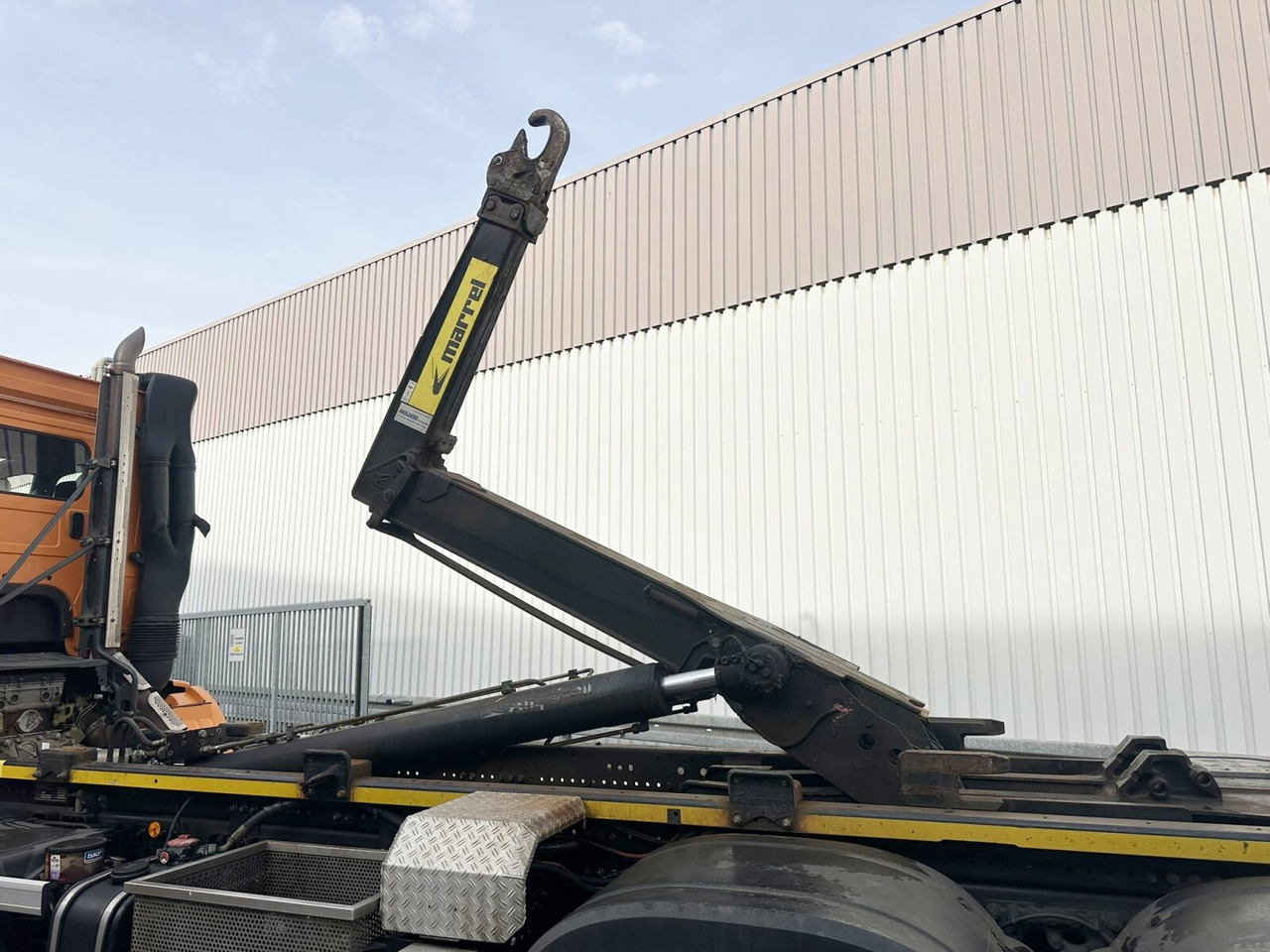 Mercedes-Benz Arocs 2552 L 6x2 Arocs 2552 L 6x2, Lenk-/Liftachse - Haakarmsysteem vrachtwagen: afbeelding 2 Mercedes-Benz Arocs 2552 L 6x2 Arocs 2552 L 6x2, Lenk-/Liftachse - Haakarmsysteem vrachtwagen: afbeelding 2