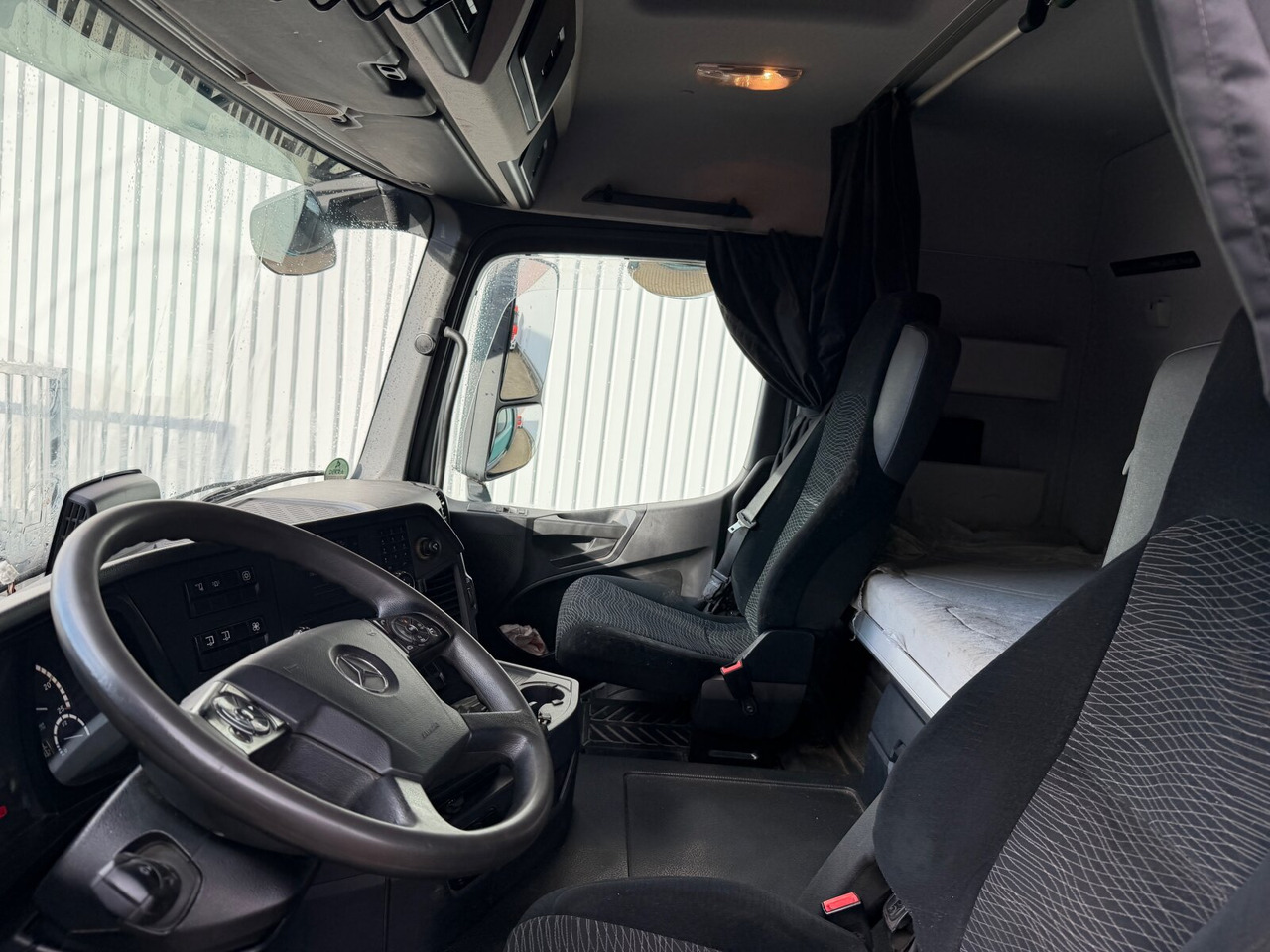 Mercedes-Benz Arocs 2648 6x4 Arocs 2648 6x4 mit Heckkran Epsilon M12Z83, Krankabine - Houttransport, Kraanwagen: afbeelding 5 Mercedes-Benz Arocs 2648 6x4 Arocs 2648 6x4 mit Heckkran Epsilon M12Z83, Krankabine - Houttransport, Kraanwagen: afbeelding 5