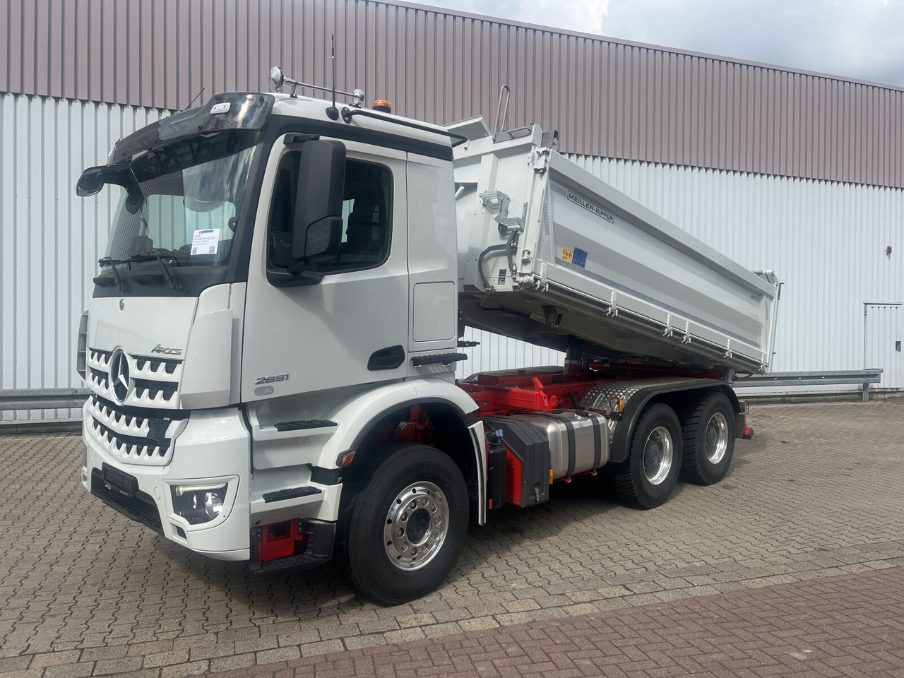 Mercedes-Benz Arocs 2651 LK 6x4 Arocs 2651 LK 6x4, Retarder, MultimediaCockpit, Navi - Kipper vrachtwagen: afbeelding 1 Mercedes-Benz Arocs 2651 LK 6x4 Arocs 2651 LK 6x4, Retarder, MultimediaCockpit, Navi - Kipper vrachtwagen: afbeelding 1