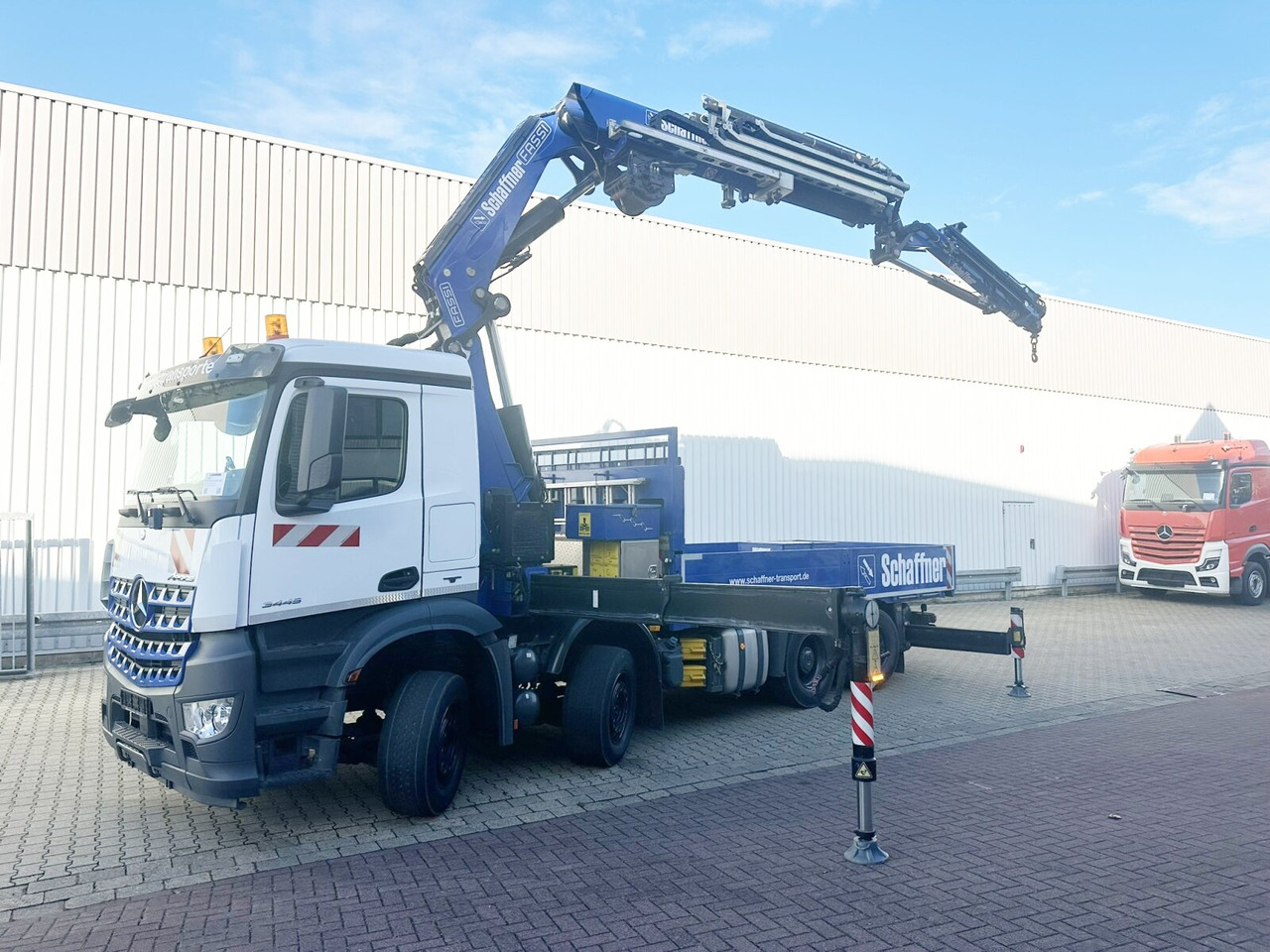 Mercedes-Benz Arocs 3245 L 8x2/6 Arocs 3245 L 8x2/6, Kran Fassi F 545 RA 2.26 XE, Jib, Funk, 29,7 m - 400 kg - Kraanwagen, Vrachtwagen met open laadbak: afbeelding 1 Mercedes-Benz Arocs 3245 L 8x2/6 Arocs 3245 L 8x2/6, Kran Fassi F 545 RA 2.26 XE, Jib, Funk, 29,7 m - 400 kg - Kraanwagen, Vrachtwagen met open laadbak: afbeelding 1