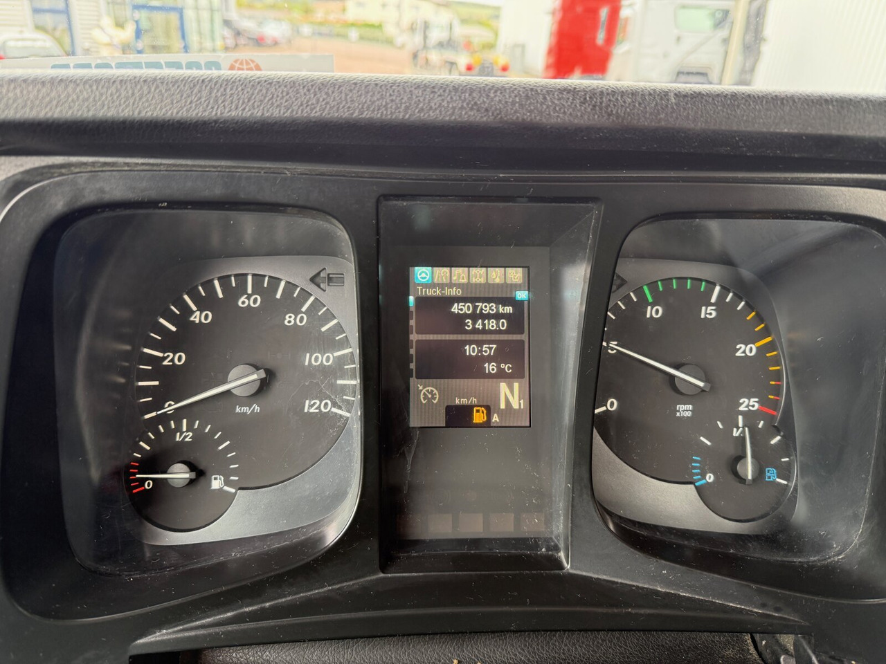 Mercedes-Benz Arocs 3363 K 6x4 Arocs 3363 K 6x4, Grounder, Turbo-Retarder-Kupplung, Bordmatik - Kipper vrachtwagen: afbeelding 4 Mercedes-Benz Arocs 3363 K 6x4 Arocs 3363 K 6x4, Grounder, Turbo-Retarder-Kupplung, Bordmatik - Kipper vrachtwagen: afbeelding 4