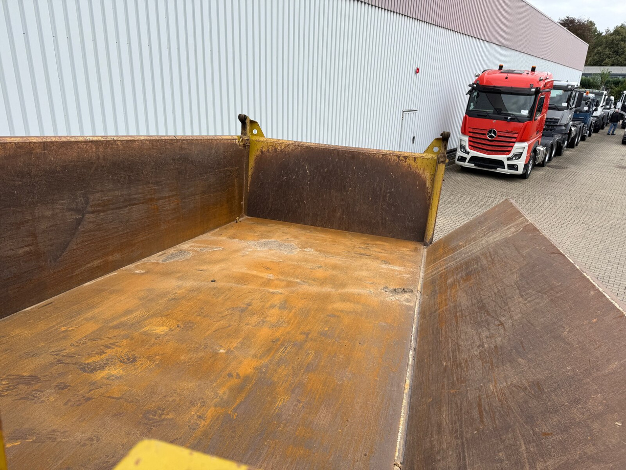 Mercedes-Benz Arocs 3363 K 6x4 Arocs 3363 K 6x4, Grounder, Turbo-Retarder-Kupplung, Bordmatik - Kipper vrachtwagen: afbeelding 2 Mercedes-Benz Arocs 3363 K 6x4 Arocs 3363 K 6x4, Grounder, Turbo-Retarder-Kupplung, Bordmatik - Kipper vrachtwagen: afbeelding 2