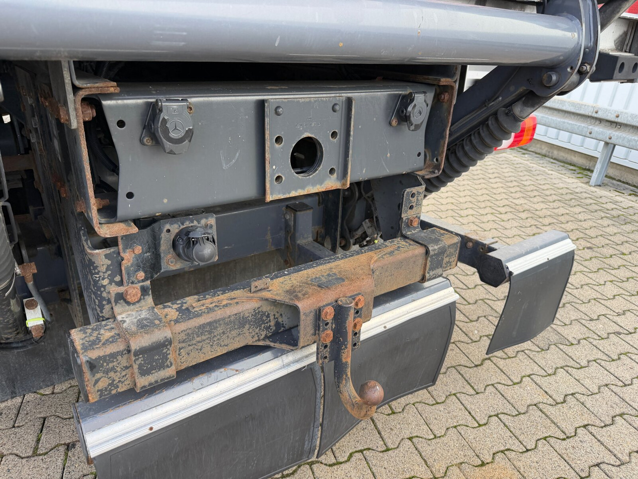 Mercedes-Benz Atego 1330 4x4 Atego 1330 4x4, Iso-Koffer mit Heizung, LBW - Bakwagen: afbeelding 4 Mercedes-Benz Atego 1330 4x4 Atego 1330 4x4, Iso-Koffer mit Heizung, LBW - Bakwagen: afbeelding 4