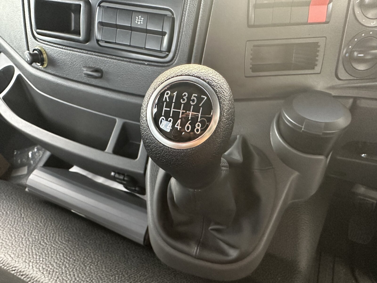 Mercedes-Benz Atego 1630 AK 4x4 Atego 1630 AK 4x4, Rechtslenker - Chassis vrachtwagen: afbeelding 5 Mercedes-Benz Atego 1630 AK 4x4 Atego 1630 AK 4x4, Rechtslenker - Chassis vrachtwagen: afbeelding 5