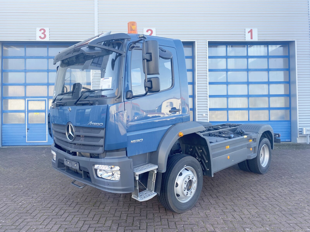 Mercedes-Benz Atego 1630 AK 4x4 Atego 1630 AK 4x4, Rechtslenker - Chassis vrachtwagen: afbeelding 1 Mercedes-Benz Atego 1630 AK 4x4 Atego 1630 AK 4x4, Rechtslenker - Chassis vrachtwagen: afbeelding 1