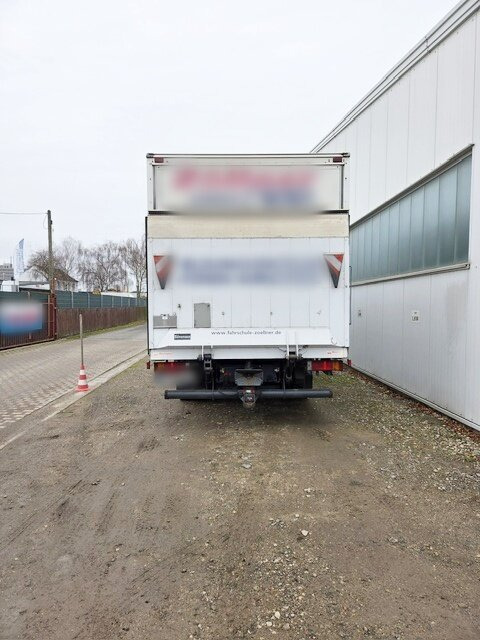 Mercedes-Benz Atego 818 4x2 Atego 818 4x2, Fahrschulausstattung, Sörensen LBW, 2x AHK - Bakwagen: afbeelding 3 Mercedes-Benz Atego 818 4x2 Atego 818 4x2, Fahrschulausstattung, Sörensen LBW, 2x AHK - Bakwagen: afbeelding 3