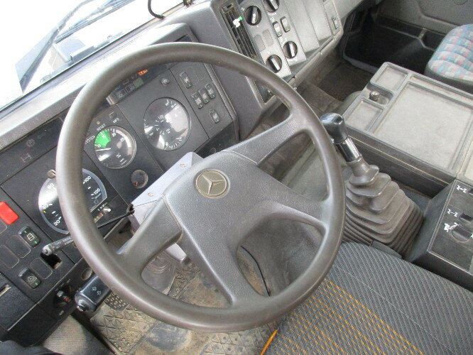 Mercedes-Benz SK 1824 AK 4x4 SK 1824 AK 4x4 Chassis - Chassis vrachtwagen: afbeelding 4 Mercedes-Benz SK 1824 AK 4x4 SK 1824 AK 4x4 Chassis - Chassis vrachtwagen: afbeelding 4