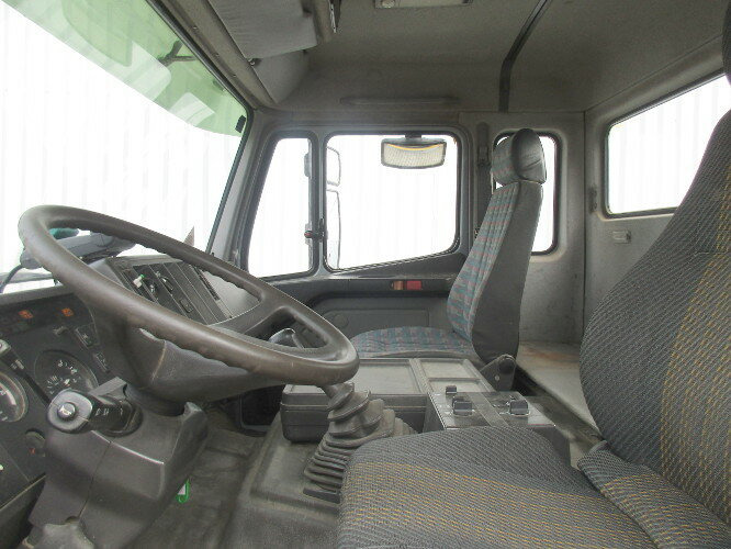Mercedes-Benz SK 1824 AK 4x4 SK 1824 AK 4x4 Chassis - Chassis vrachtwagen: afbeelding 3 Mercedes-Benz SK 1824 AK 4x4 SK 1824 AK 4x4 Chassis - Chassis vrachtwagen: afbeelding 3