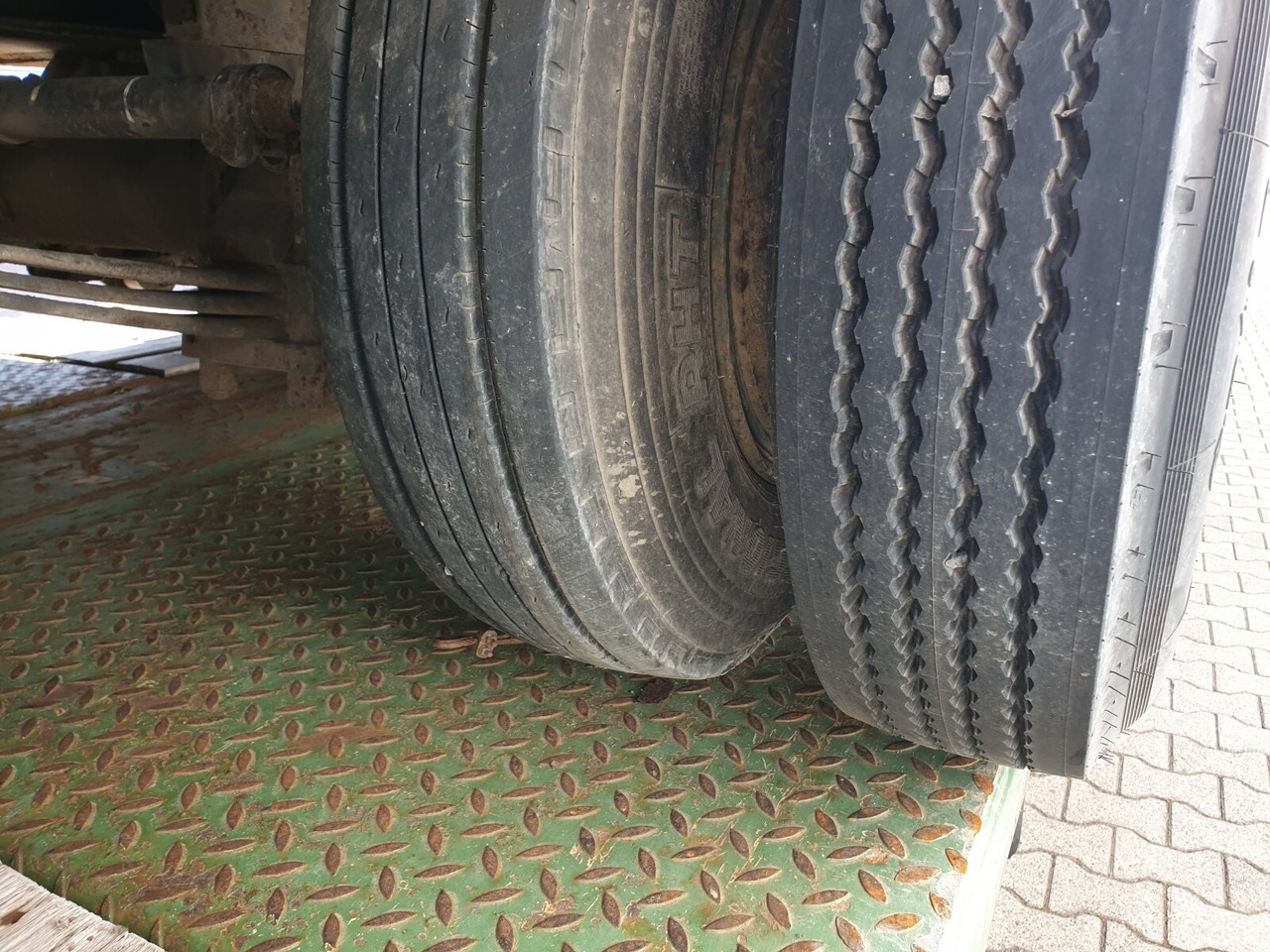 P 528/803-01 BLUMHARDT P 528/803-01, 3-Achs Satteltieflader, Ex-Bundeswehr - Dieplader oplegger: afbeelding 4 P 528/803-01 BLUMHARDT P 528/803-01, 3-Achs Satteltieflader, Ex-Bundeswehr - Dieplader oplegger: afbeelding 4