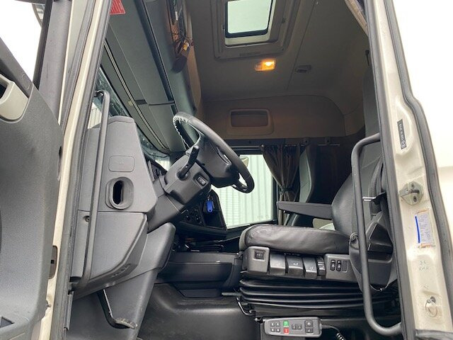 Scania R450 LB 6x2-4 R450 LB 6x2-4 Getränkekoffer, Retarder, Lift-/Lenkachse, Stapleraufnahme - Bakwagen: afbeelding 3 Scania R450 LB 6x2-4 R450 LB 6x2-4 Getränkekoffer, Retarder, Lift-/Lenkachse, Stapleraufnahme - Bakwagen: afbeelding 3