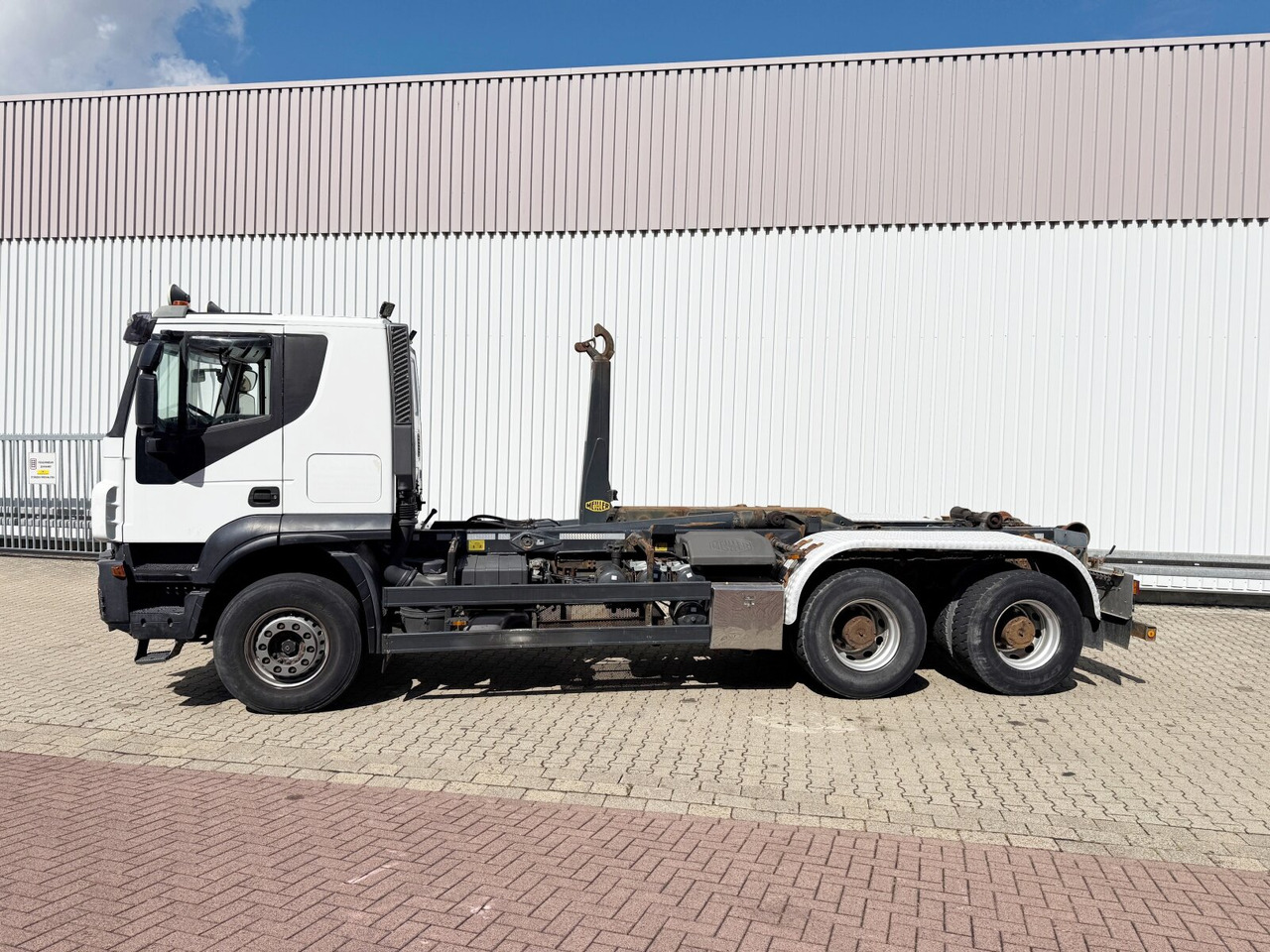 Haakarmsysteem vrachtwagen Trakker AT380T45/P 6x4 Trakker AT380T45/P 6x4, EEV: afbeelding 12 Haakarmsysteem vrachtwagen Trakker AT380T45/P 6x4 Trakker AT380T45/P 6x4, EEV: afbeelding 12