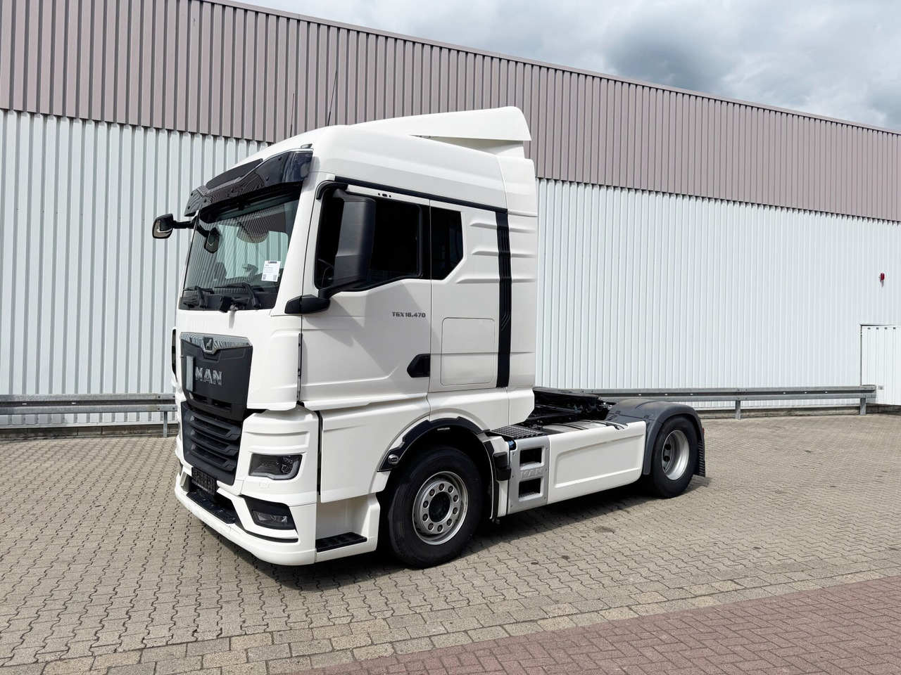 MAN TGX 18.470 4x2 BL TGX 18.470 4x2 BL, Retarder, Navi - Trekker: afbeelding 1 MAN TGX 18.470 4x2 BL TGX 18.470 4x2 BL, Retarder, Navi - Trekker: afbeelding 1